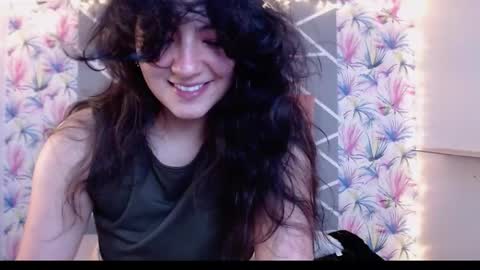 Snapshot of asaray_t chatting on November 8, 1:17 am Saray online show from November 8, 1:17 am