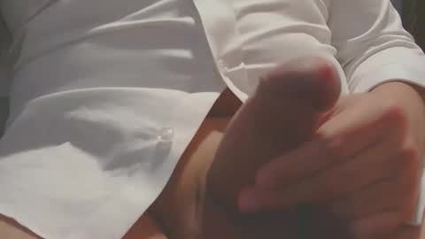 Snapshot of ash795179 chatting on March 1, 11:51 pm ash795179 online show from March 1, 11:51 pm