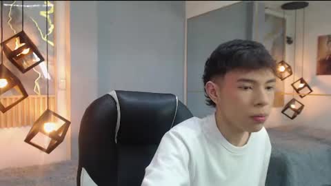 ash_kai online show from August 3, 8:23 pm