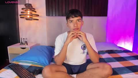 ash_russell online show from January 11, 7:41 pm