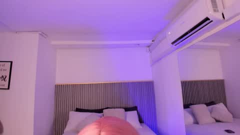 ash_valentine online show from January 16, 7:40 pm