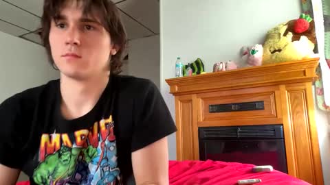 ashbuyersss online show from February 2, 7:57 pm