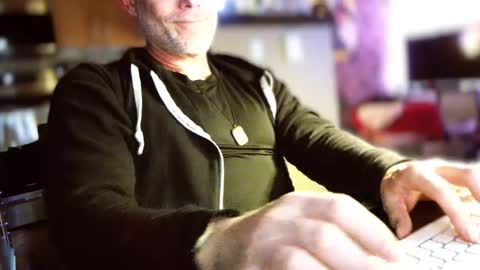 ashbyfulton online show from October 14, 3:51 am