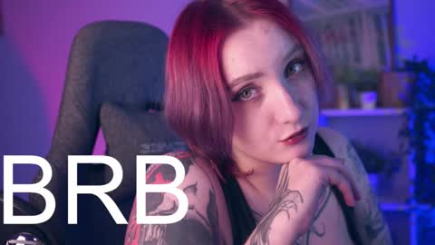 Snapshot of asheluck chatting on December 21, 2:19 am AshleyAshe online show from December 21, 2:19 am