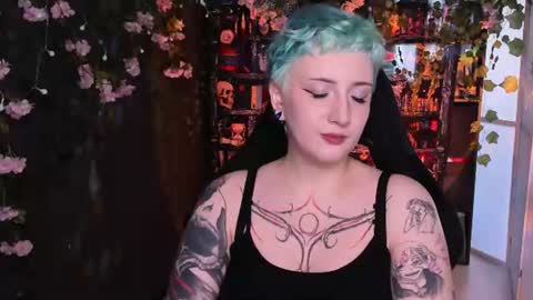 Snapshot of asheluck chatting on July 22, 9:23 am AshleyAshe online show from July 22, 9:23 am