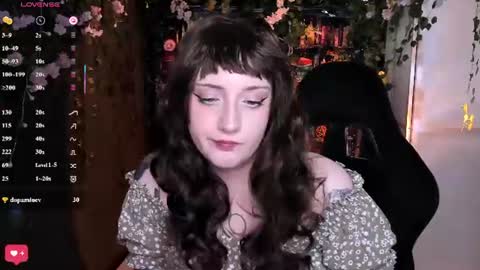 Snapshot of asheluck chatting on August 5, 6:05 am AshleyAshe online show from August 5, 6:05 am