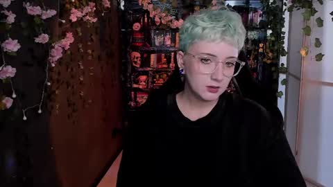 Snapshot of asheluck chatting on August 9, 7:24 am AshleyAshe online show from August 9, 7:24 am