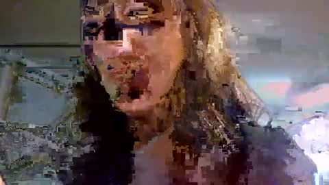 Snapshot of ashelynngrey1986 chatting on December 18, 1:37 am Ashelynn Grey online show from December 18, 1:37 am