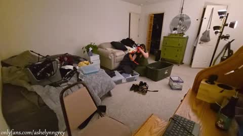 Snapshot of ashelynngrey1986 chatting on January 30, 8:43 am Ashelynn Grey online show from January 30, 8:43 am