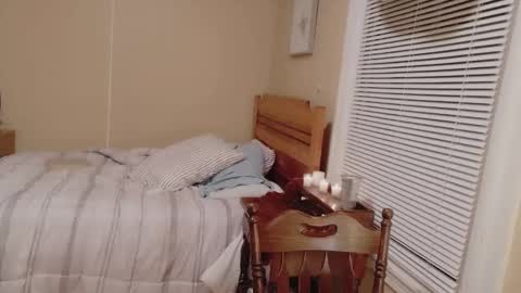 Snapshot of ashelynngrey1986 chatting on October 10, 2:10 am Ashelynn Grey online show from October 10, 2:10 am