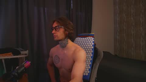 Jerk Machine online show from February 21, 9:43 am