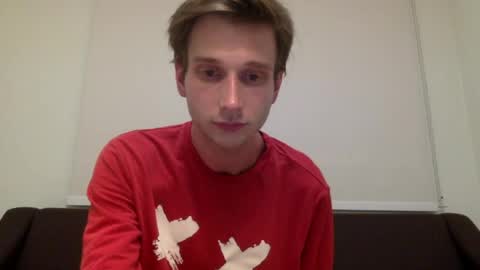 Snapshot of ashingwest97 chatting on June 14, 1:47 am Ashing online show from June 14, 1:47 am