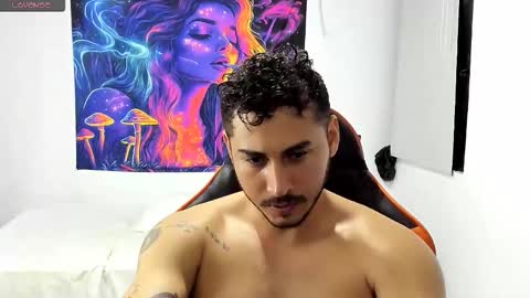 Snapshot of ashlan_king chatting on October 9, 2:42 am ashlan_king online show from October 9, 2:42 am