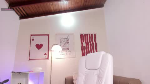   online show from April 22, 12:18 pm