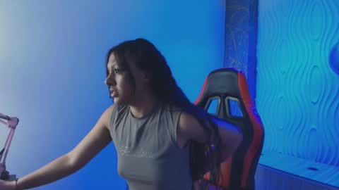 Snapshot of ashley17_ chatting on December 2, 3:34 am ashley17_ online show from December 2, 3:34 am