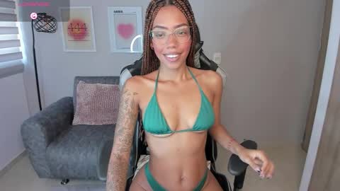 A S H L E Y online show from February 11, 8:03 pm