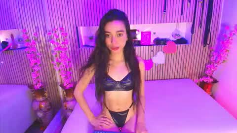 ashley_7777 online show from February 6, 1:47 pm