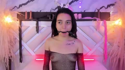 ashley_7777 online show from April 1, 1:52 pm