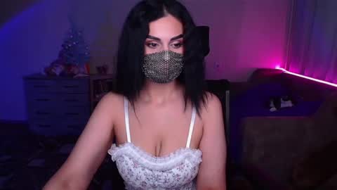 Snapshot of ashley__cooper__ chatting on January 25, 3:40 am   Yasmina   online show from January 25, 3:40 am