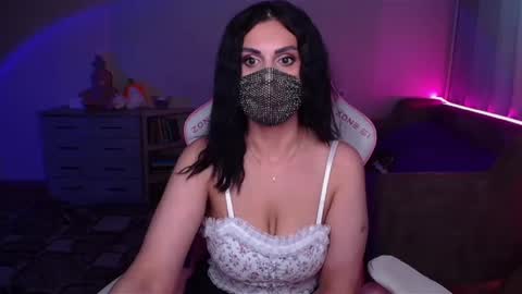 Snapshot of ashley__cooper__ chatting on February 26, 5:42 am   Yasmina   online show from February 26, 5:42 am