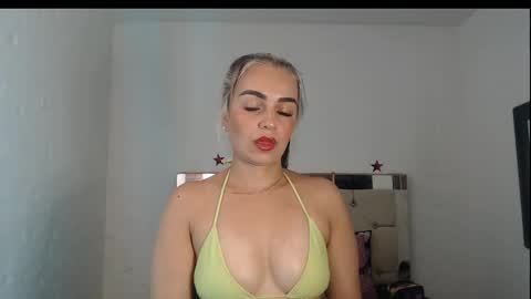 ashley__tylor online show from January 15, 3:11 am