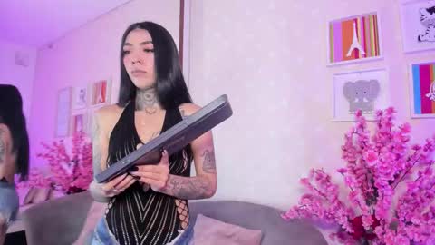 ashley_blum_ online show from March 12, 12:00 pm