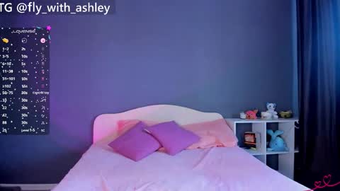 Snapshot of ashley_fly chatting on September 19, 6:59 am ashley_fly online show from September 19, 6:59 am