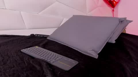 Snapshot of ashley_miller26 chatting on February 14, 5:46 pm ashley_miller26 online show from February 14, 5:46 pm