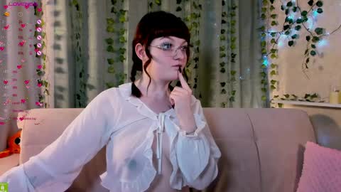 Ashley online show from April 6, 2:09 am