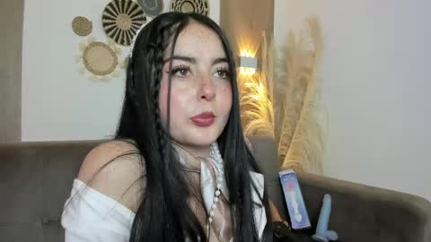 Snapshot of ashley_petit chatting on May 2, 12:32 pm ashley_petit online show from May 2, 12:32 pm