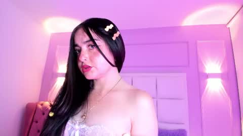 ashley_petit online show from June 19, 1:15 pm