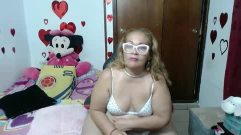 Snapshot of ashley_pink11 chatting on February 4, 1:56 am ashley pink11 online show from February 4, 1:56 am