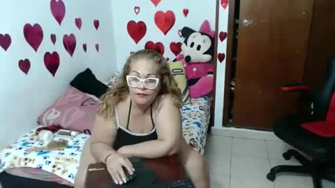 Snapshot of ashley_pink11 chatting on February 7, 1:04 am ashley pink11 online show from February 7, 1:04 am