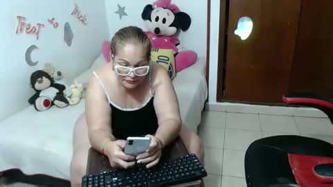 Snapshot of ashley_pink11 chatting on October 8, 10:40 pm ashley pink11 online show from October 8, 10:40 pm