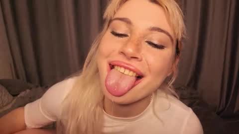 Ashley online show from March 7, 2:08 am