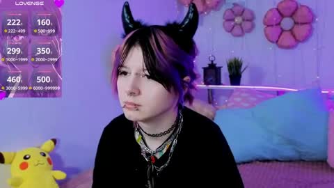 Ashley online show from April 11, 8:57 pm