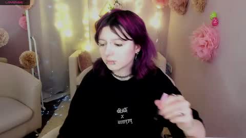 Ashley online show from April 25, 9:01 pm