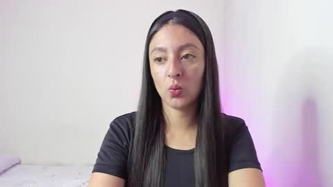 Snapshot of ashleybazan1 chatting on September 18, 3:47 pm Ashley online show from September 18, 3:47 pm