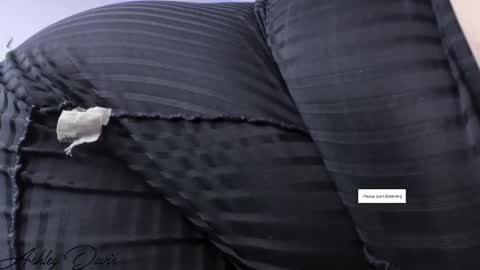 Snapshot of ashleydavis_ chatting on October 19, 5:30 am ASHLEY online show from October 19, 5:30 am