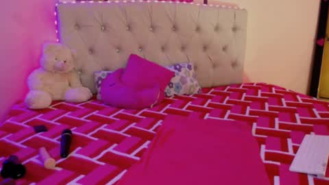 Ashlei Evanz online show from December 3, 3:44 pm