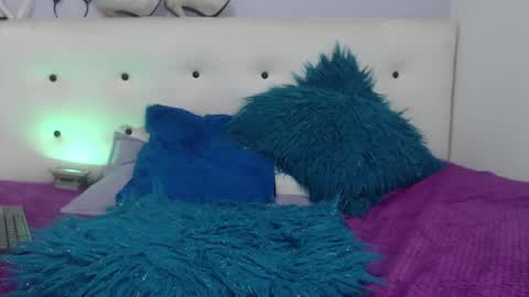 Ashley online show from January 9, 8:32 pm