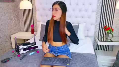 AshleyRoberh online show from April 16, 7:47 pm