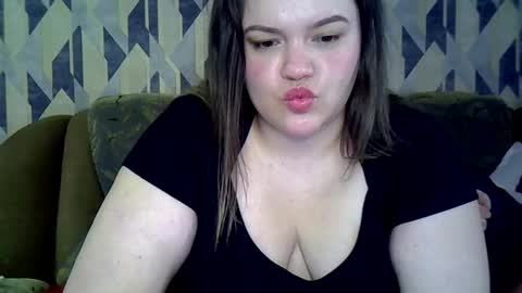 Snapshot of ashleyrosee_ chatting on May 3, 2:56 pm Anite online show from May 3, 2:56 pm