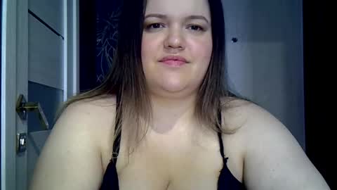 Snapshot of ashleyrosee_ chatting on May 15, 1:56 am Anite online show from May 15, 1:56 am