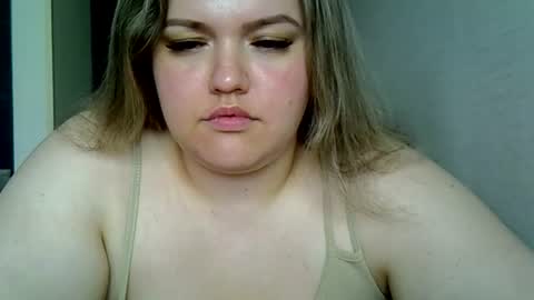 Snapshot of ashleyrosee_ chatting on July 17, 1:51 pm Anite online show from July 17, 1:51 pm