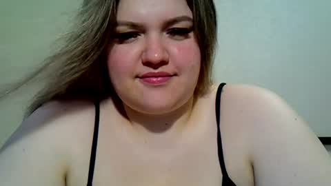 Snapshot of ashleyrosee_ chatting on July 21, 3:20 am Anite online show from July 21, 3:20 am