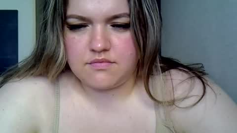 Snapshot of ashleyrosee_ chatting on July 22, 4:10 pm Anite online show from July 22, 4:10 pm