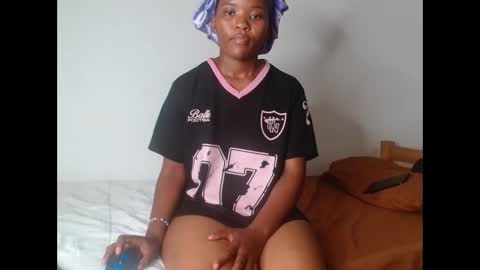 ashleyt255 online show from September 9, 1:21 pm