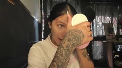 Snapshot of ashleytravis_ chatting on July 8, 12:42 pm online show from July 8, 12:42 pm