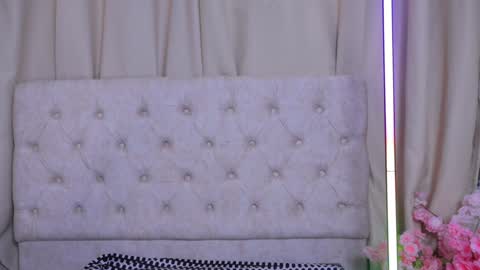 Snapshot of ashleyvalirya chatting on December 17, 4:12 am Ashley Lauren online show from December 17, 4:12 am
